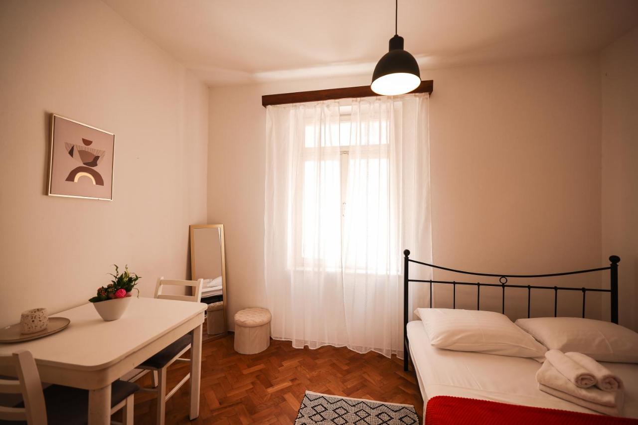 Cozy Studio Apartments In City Centar Stosija Zadar Ngoại thất bức ảnh