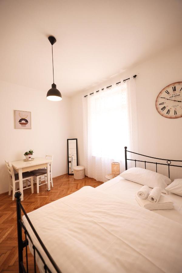 Cozy Studio Apartments In City Centar Stosija Zadar Ngoại thất bức ảnh